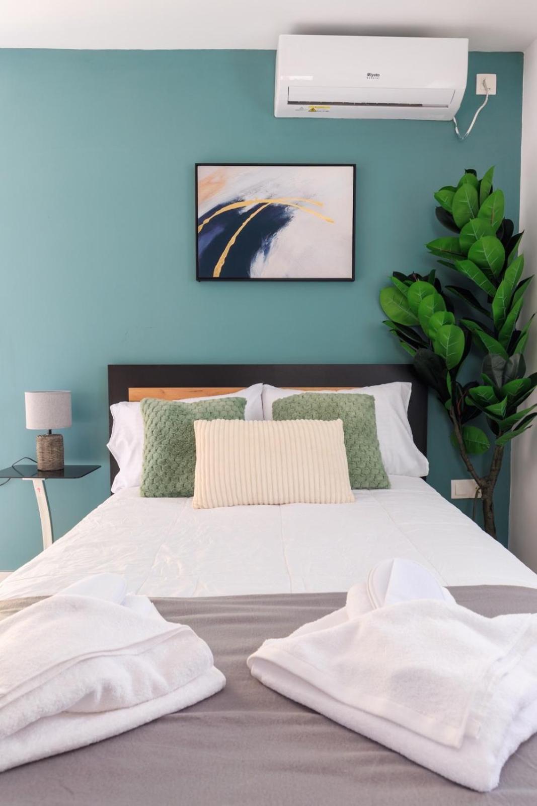 Aiolos Super Lux Suite Jucuzzi Nea Smyrni Centre Athens Luaran gambar