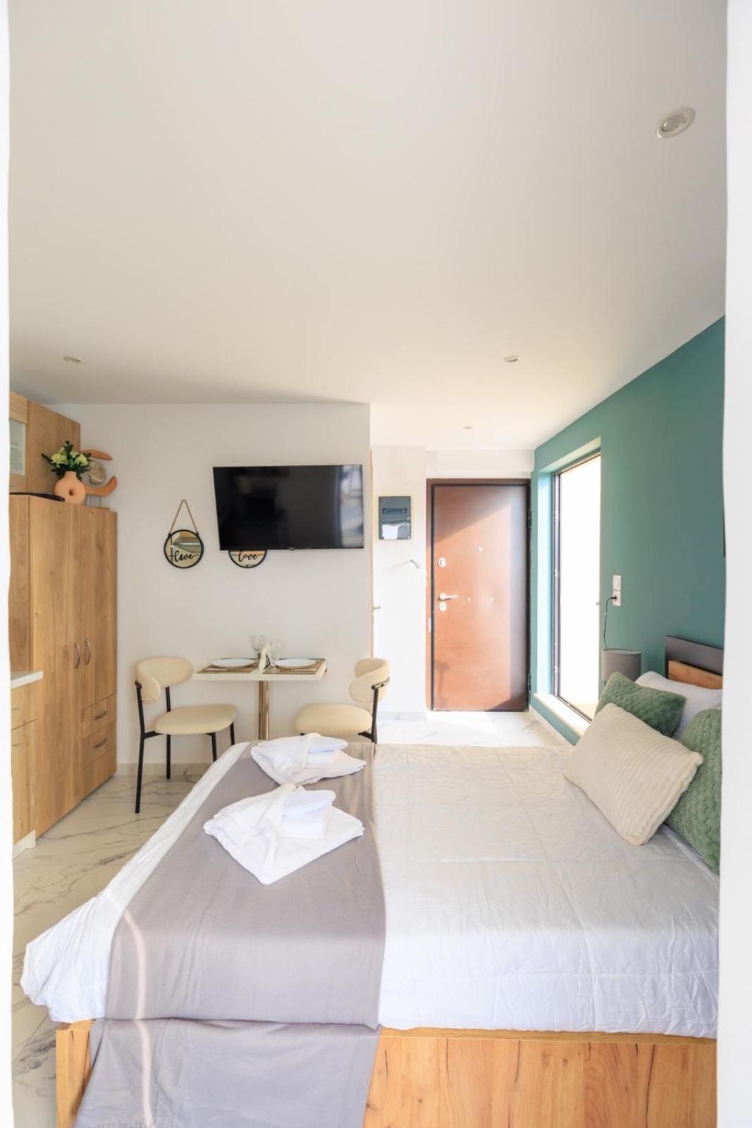 Aiolos Super Lux Suite Jucuzzi Nea Smyrni Centre Athens Luaran gambar