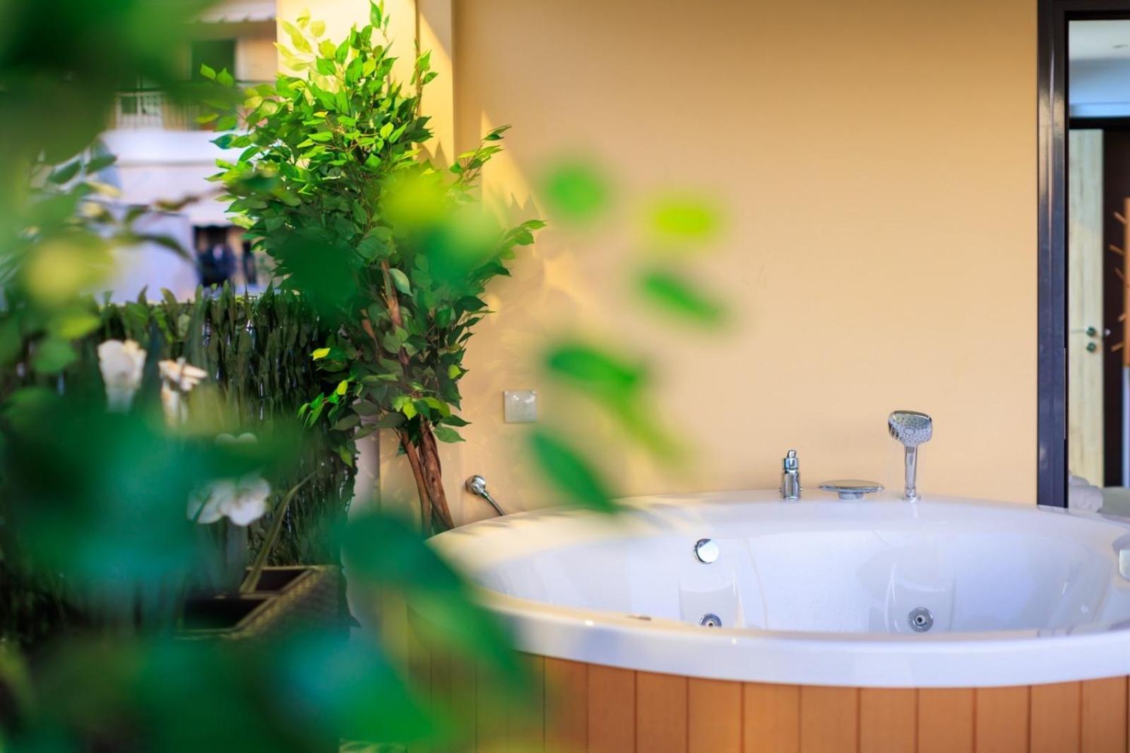 Aiolos Super Lux Suite Jucuzzi Nea Smyrni Centre Athens Luaran gambar