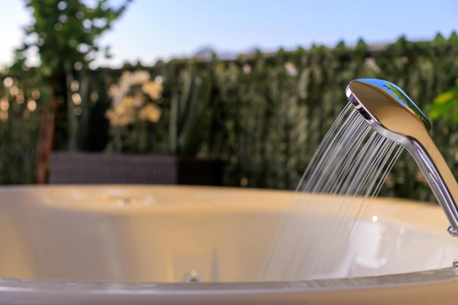 Aiolos Super Lux Suite Jucuzzi Nea Smyrni Centre Athens Luaran gambar